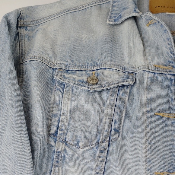 American Eagle Women's Distressed Denim Jacket. - Picture 6 of 12
